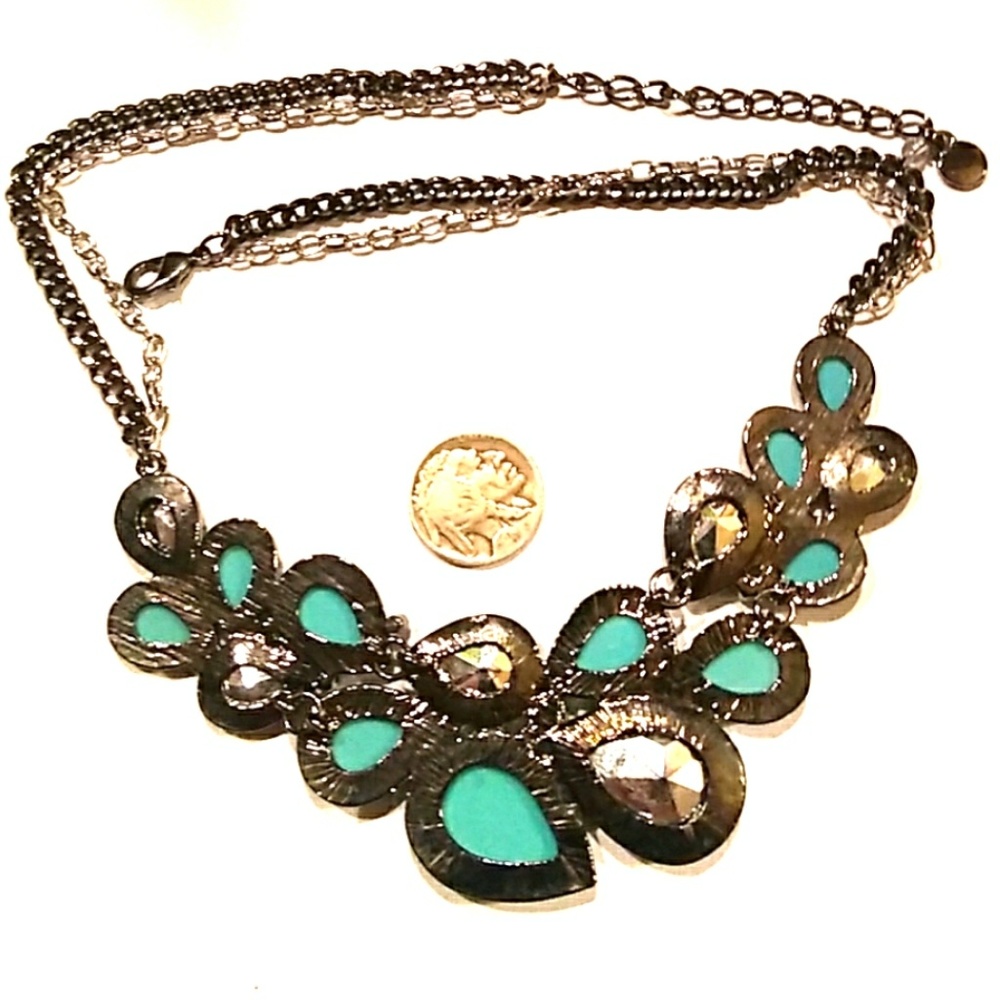 SALE❣ NEW Opalescent Green Smokey Stone Bib - Picture 6 of 8